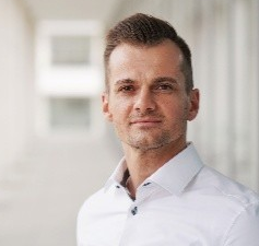 Prof. Dr.-Ing. Norman Hoeltz